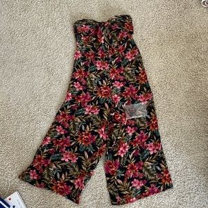 Jumpsuit! With attachable straps